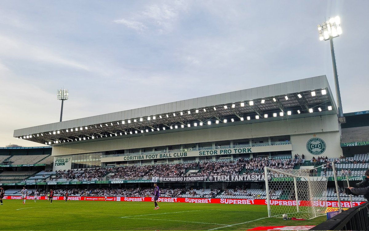 raphaelvinicius's tweet photo. Hoje é daqui 📍
Operário 🆚️ Botafogo-SP
🏟 Couto Pereira https://t.co/FL6N9vTmtO