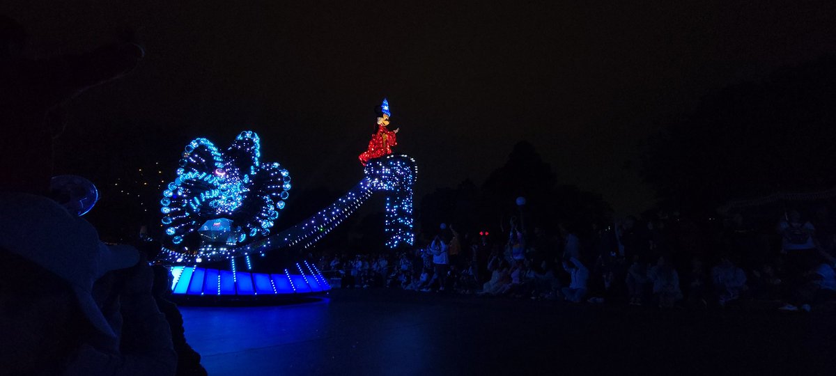Disneyfan9523's tweet photo. I Just Had A Magical Time At Disneyland Park For The Disneyland 70th Anniversary Celebration. #Disneyland #Disneyland70 #DisneyCaliforniaAdventure #Disney #D23 #WaltDisney #MickeyMouse #PaintTheNight #WondrousJourneys #WorldOfColorHappiness #WorldOfColor #WaltDisneyCompany https://t.co/7Skgaj4pKp