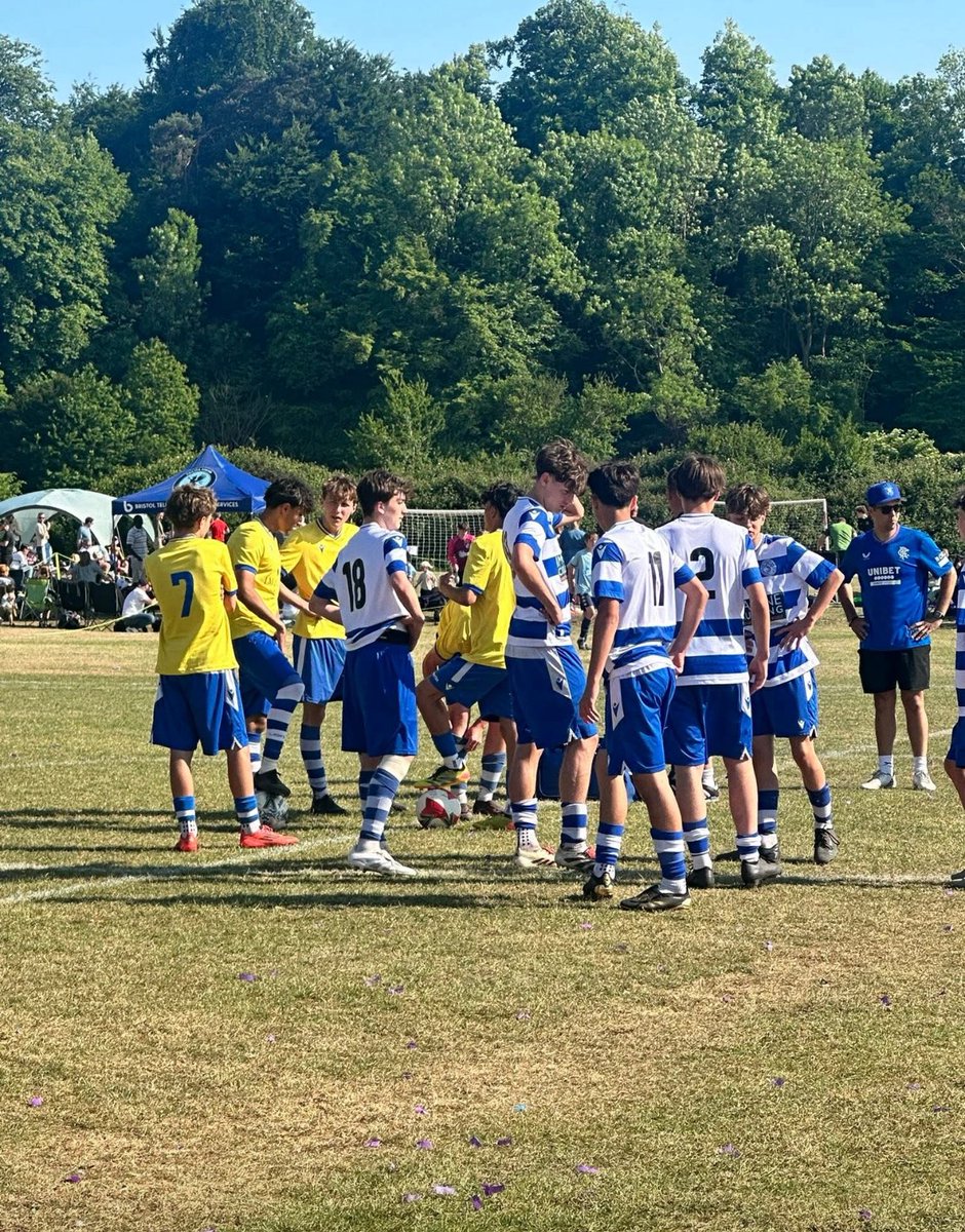 ssyfcunder13's tweet photo. As the season comes to an end, our u15s travelled to Bristol to play in the Port of Bristol 6v6 tournament. With both teams meeting in the semi final which ended up going to penalties, one team then reached the final and came runners up 🏆💙💛⚽️ great day in the sunshine! #ssyfc https://t.co/eYmXKwPZaE