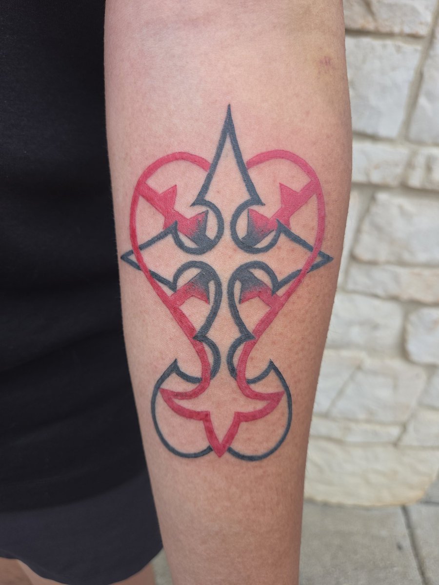 _IVIichael's tweet photo. New tattoo! If you know what this is, I love you. https://t.co/NeNYecuPnv