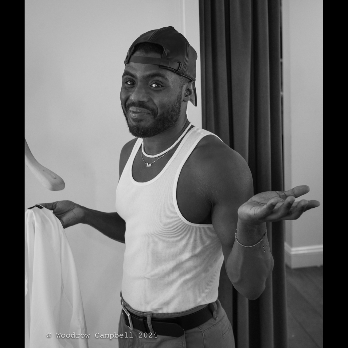 Woody_Campbell's tweet photo. Now. Caught mid-shrug, mid-shop, and mid-charm—his look says it all.
Manhattan. Day 5678 of one photograph every day for the rest of my life. A poetic number for my birthday. #leicam11monochrom #ragandbone #nyc #manhattan #streetportrait #blackandwhite #dailycreativepractice https://t.co/3flV1tQInF