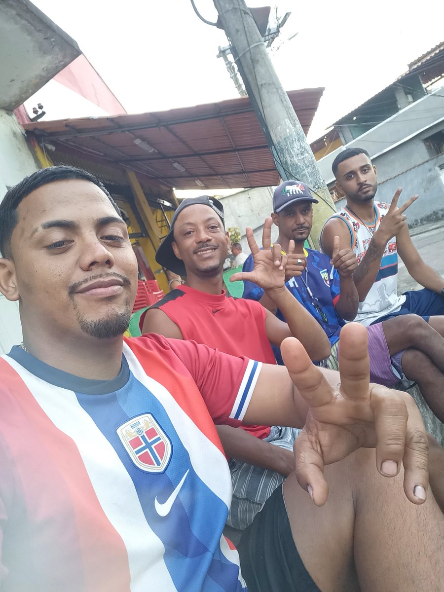 teuivp's tweet photo. eo os Cria ..... https://t.co/HXXix5mTSp