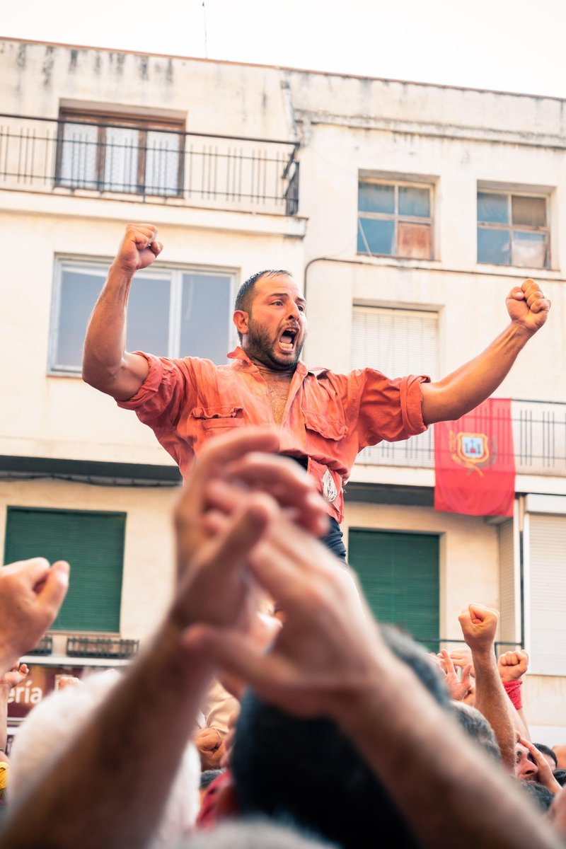 Agraïm de tot cor les mostres de suport i escalf rebudes aquests dies arran de la pèrdua del nostre estimat Pau de Magrinyà.
El vostre acompanyament ens reconforta en un moment tan dolorós. Gràcies per ser-hi.

Us deixem aquest vídeo en memòria del Pau.

youtube.com/watch?app=desk…