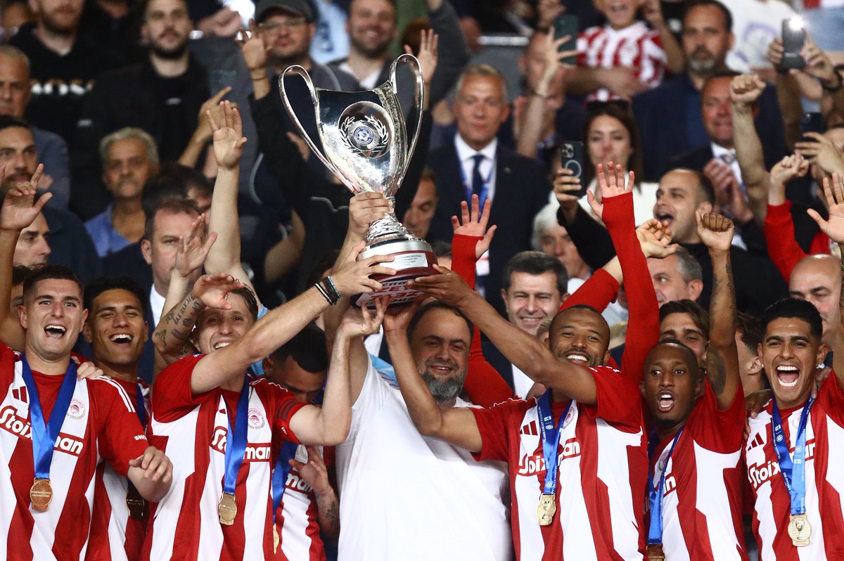 olympiacosfc's tweet photo. 🔴⚪ 2️⃣9️⃣ 🏆 ​

🇬🇷 Greek Cup Winners https://t.co/PCRv5bLh6J