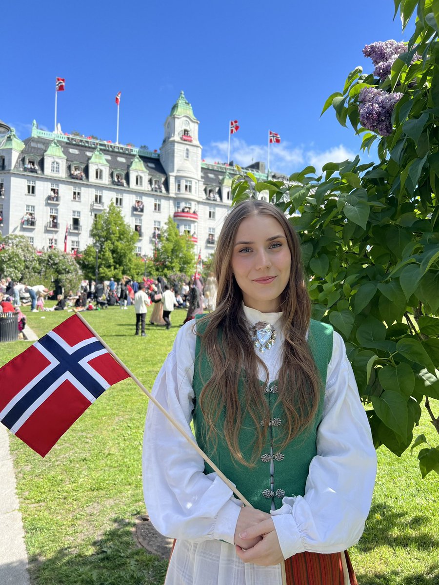 Gratulerer med dagen 🇳🇴❤️