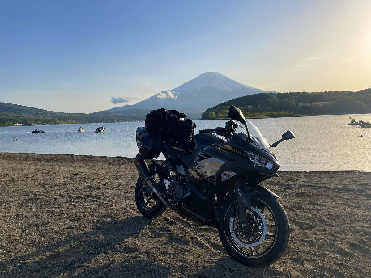 oreno_aisya's tweet photo. 俺の相棒達！

まだまだ現役：NINJA250
楽しみ尽きない：ZX6R
初めての外車：A3

暫くはこのメンバーで

 #NINJA250
 #ZX6R
 #A3 https://t.co/VOCRyjY37m