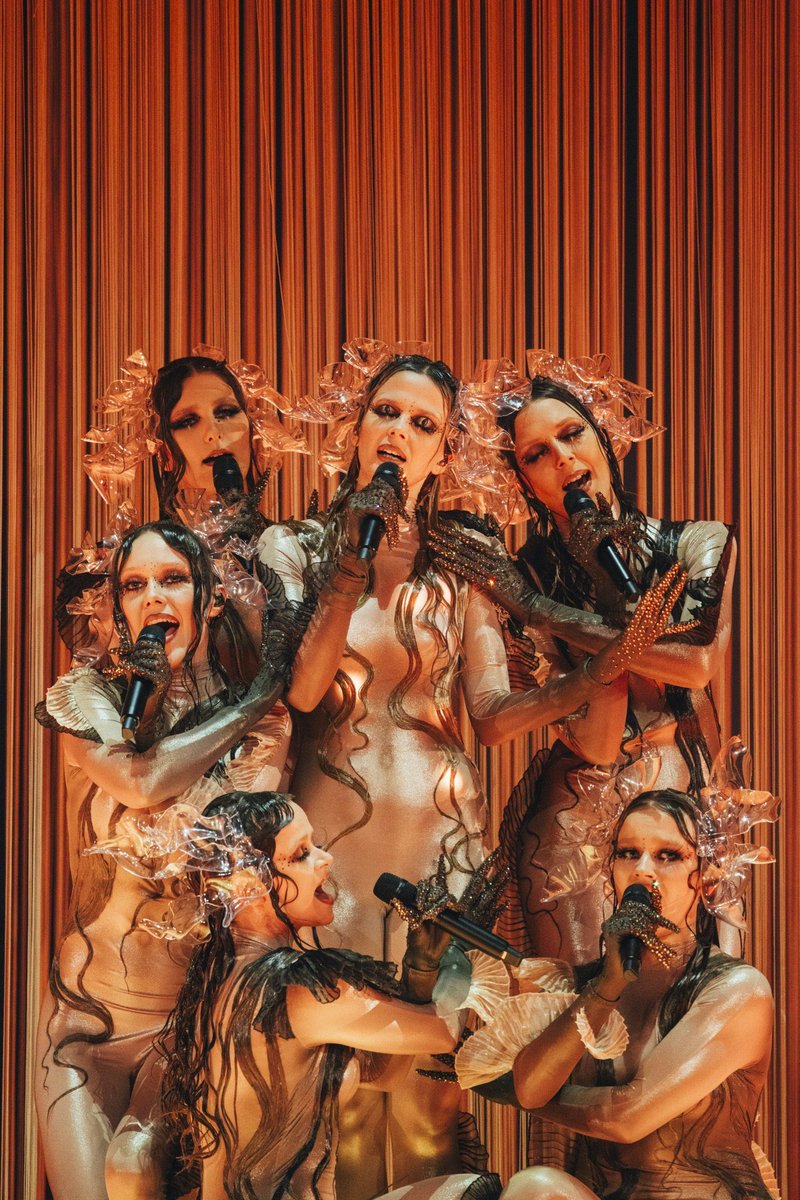manduescx's tweet image. The witch of 2024 The fairies of 2025
#Eurovision #Eurovision2025