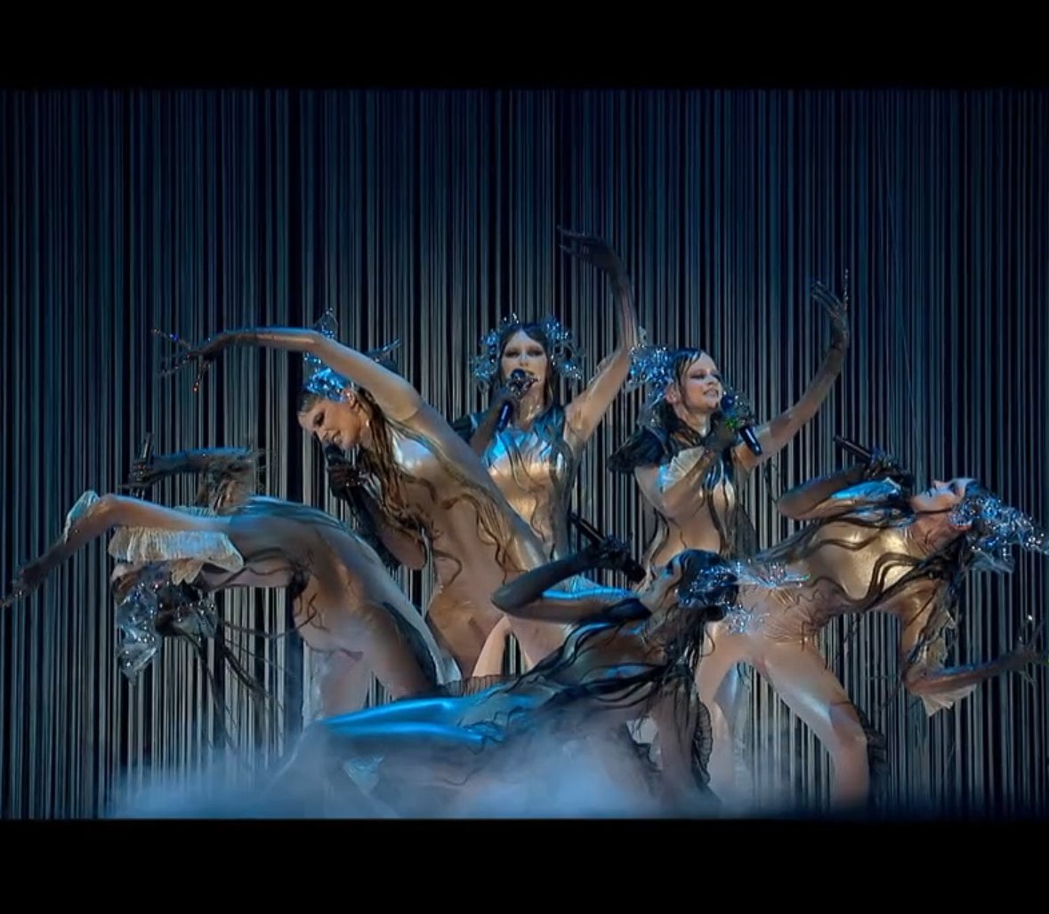 rebecka⁸¹ tweet media