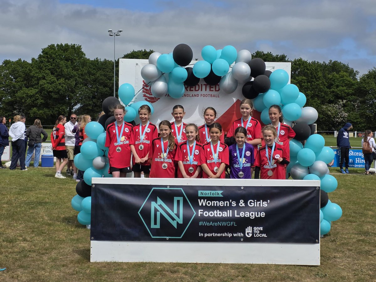 Congratulations to our U16's on the treble, the U15's on the double and the U10's finishing runners up ❤️🖤
