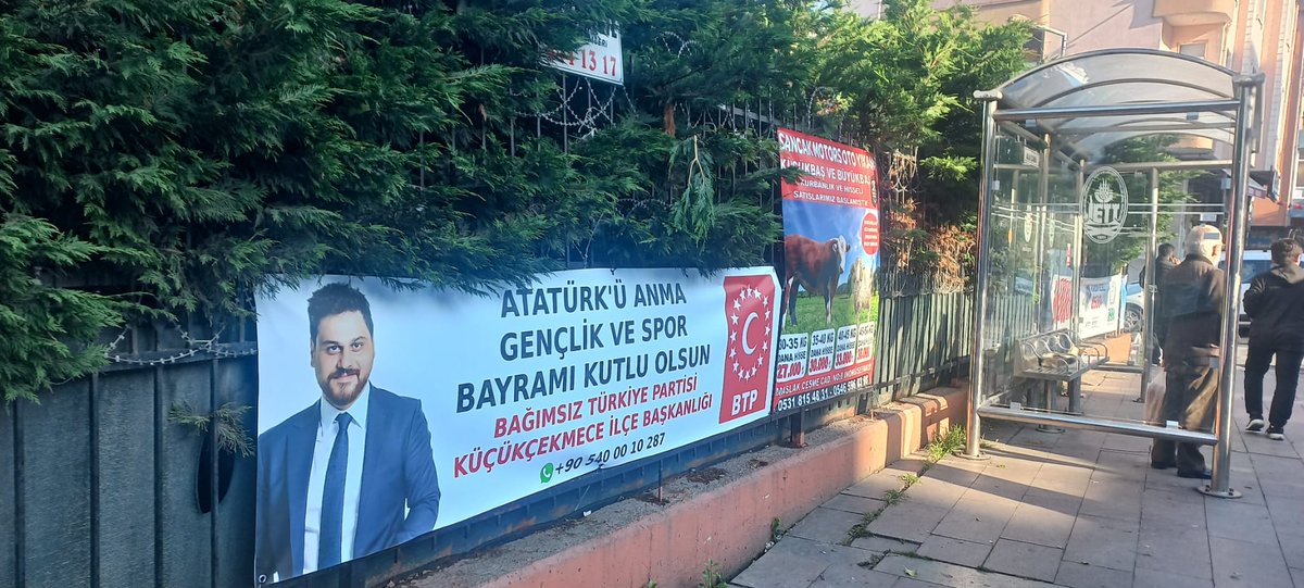 Kucukcekmebtp34's tweet photo. Küçükçekmece'mizi Atatürk'ü Anma Gençlik ve Spor Bayramı pankartlarımızla donatıyoruz.
#btp #bağımsıztürkiyepartisi #kucukcekmece https://t.co/KmdM9rlbWp
