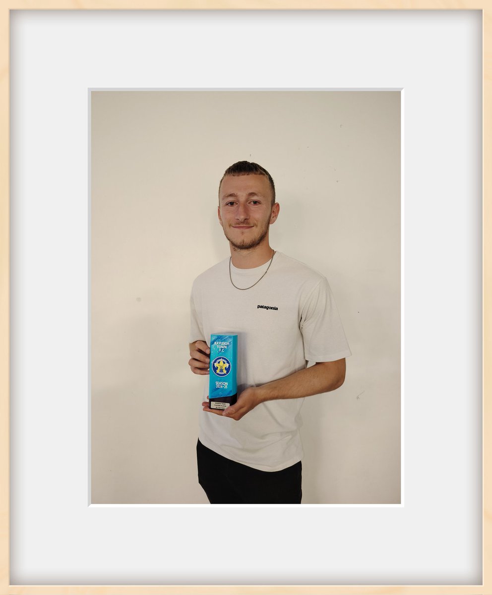 🔵 2024/25 AWARDS 🔵
Our Reserve Team Players Player of the Year went to Dan Beestone.