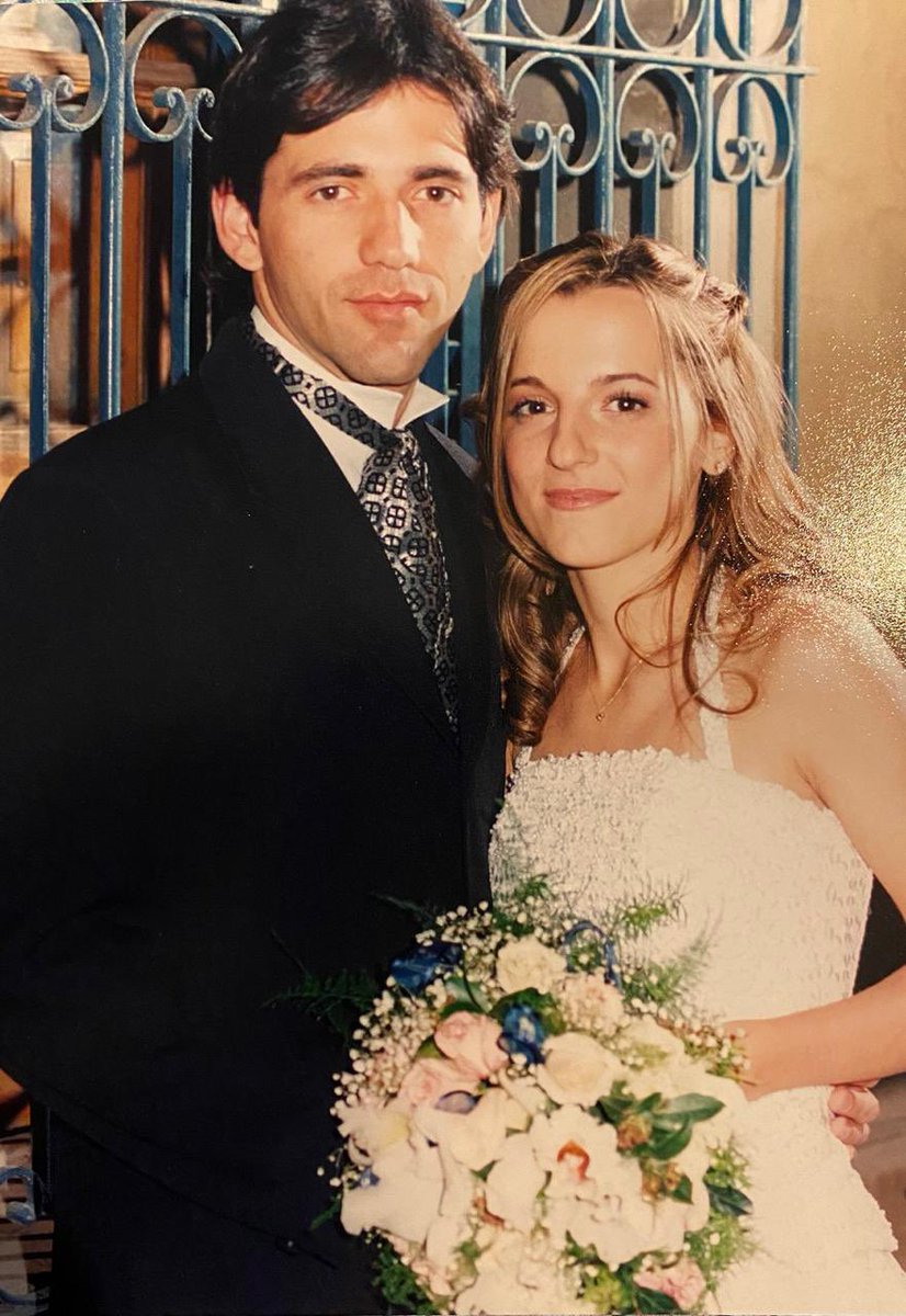 marcebelart's tweet photo. 22 años casada con mi mejor amigo 😍 te amo por siempre @urielamado https://t.co/g3EBSZ2Jvd