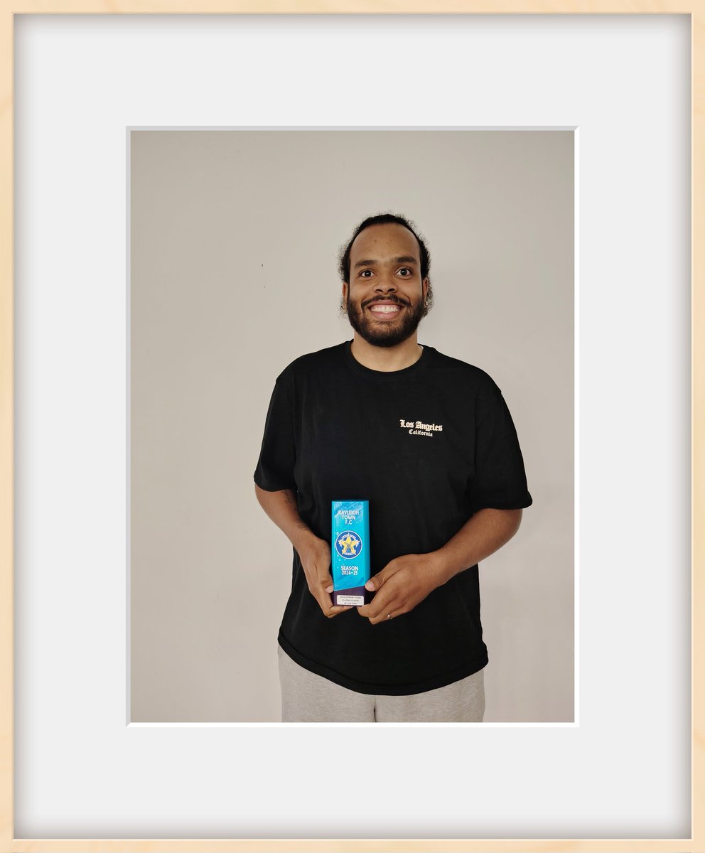 🔵 2024/25 AWARDS 🔵
Our Development Team Players Player of the Year went to Ellis Terry.