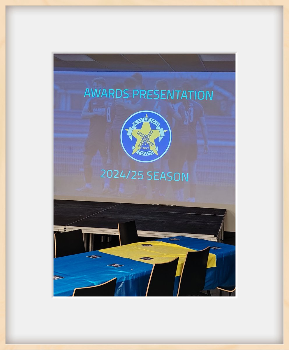 🔵 2024/25 AWARDS 🔵
Our Reserve Team Supporters Player of the Year went to Jordan Samuel.