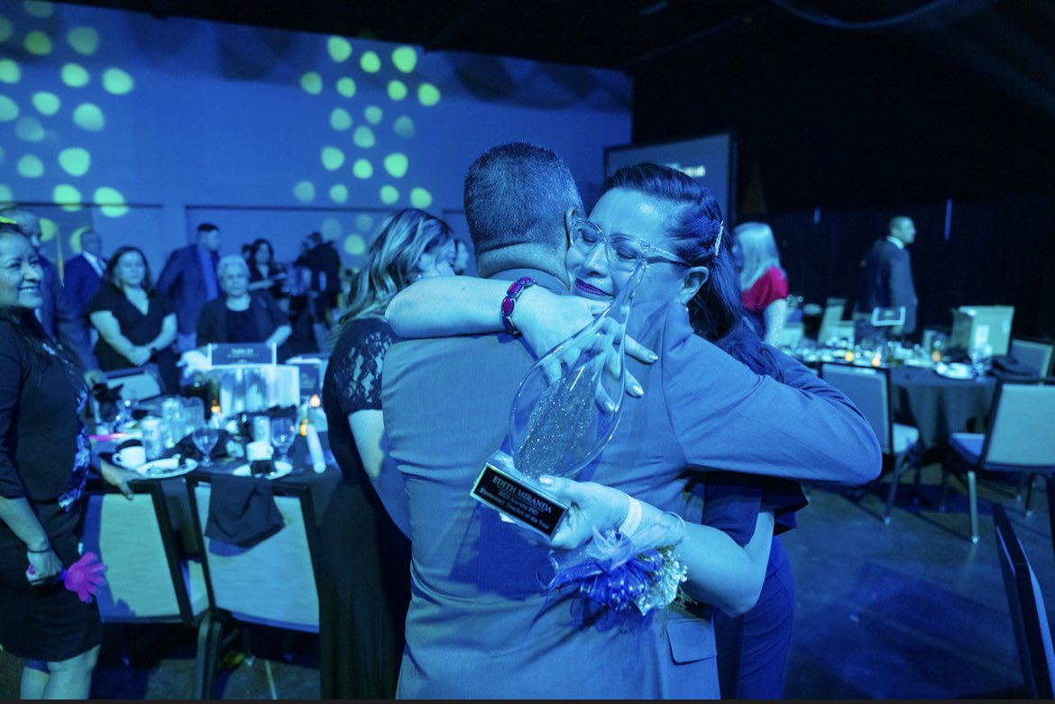 TOY Gala pics are in, and let’s be honest—PK-4 understood the assignment 🔥📸 <a href="/KGutierrez_IES/">Kelly Gutierrez</a> <a href="/EMirandaG_IES/">Edith Miranda</a> <a href="/MRomero_IES/">Miguel Romero</a> <a href="/Ituarte_ES/">Sgt. Roberto Ituarte Elementary</a> Such an amazing night 🙌🏽🩷