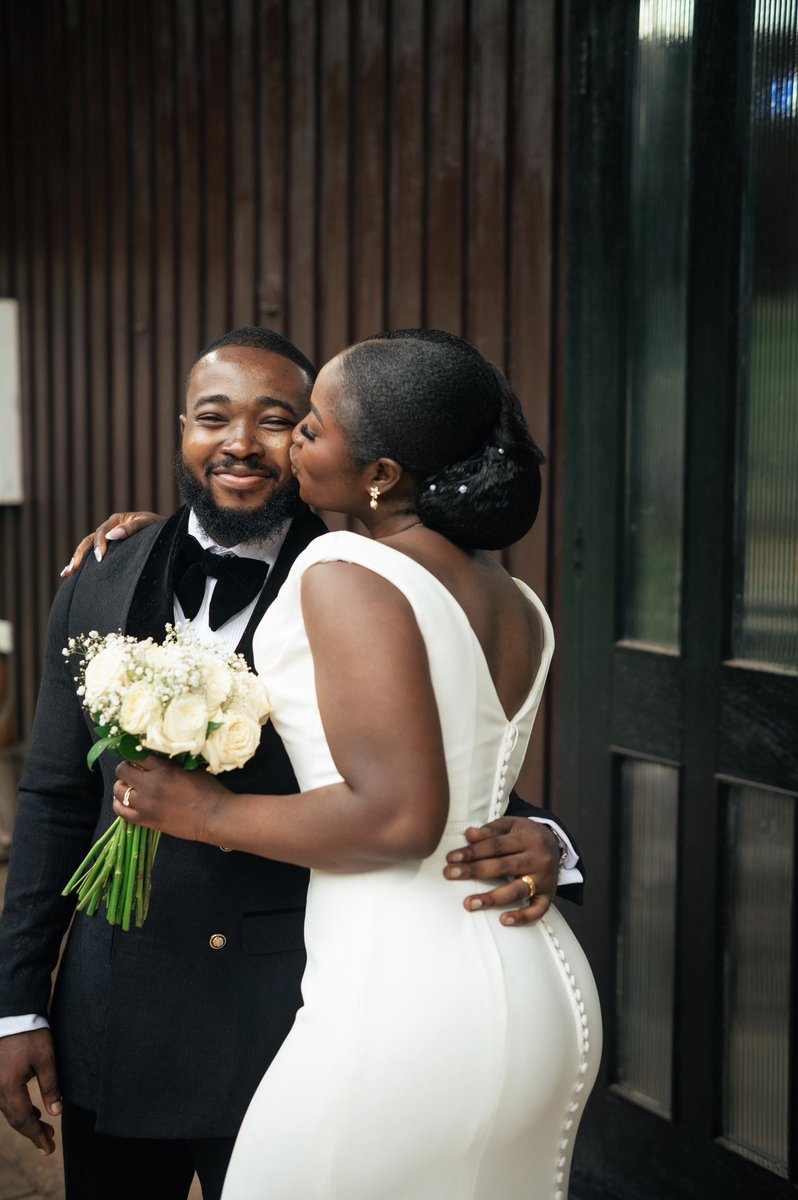 AdwoaaPapabi's tweet photo. Can’t believe I got to marry my best friend 🥹 God, you really do all! https://t.co/dyujAEMD8X