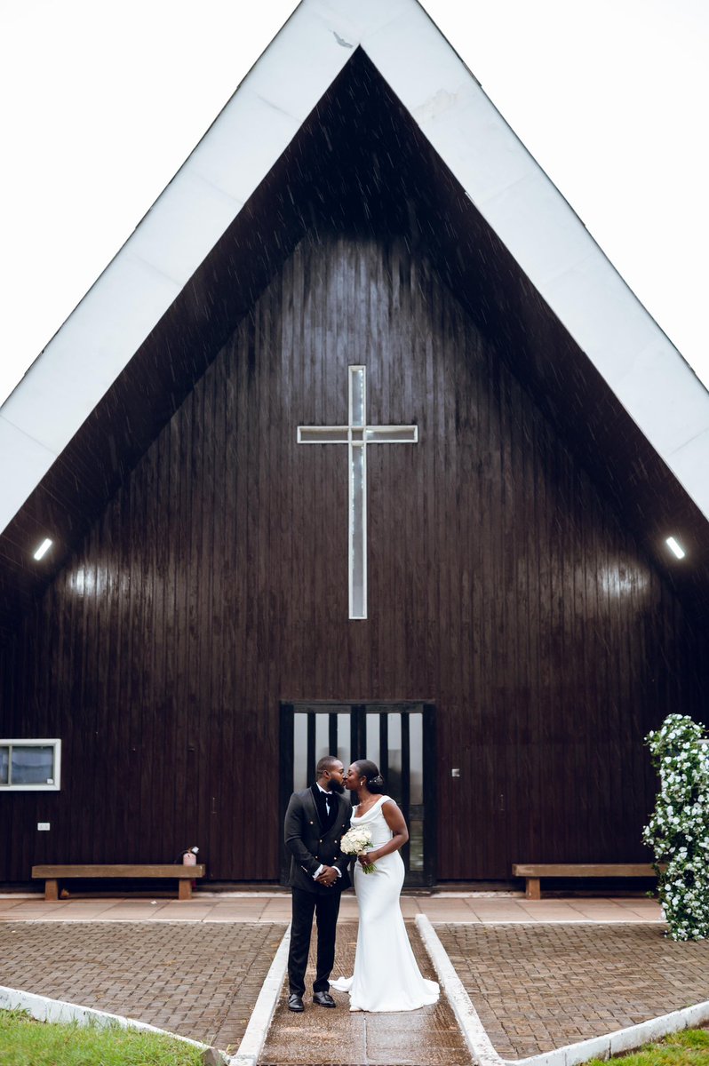 Can’t believe I got to marry my best friend 🥹 God, you really do all!