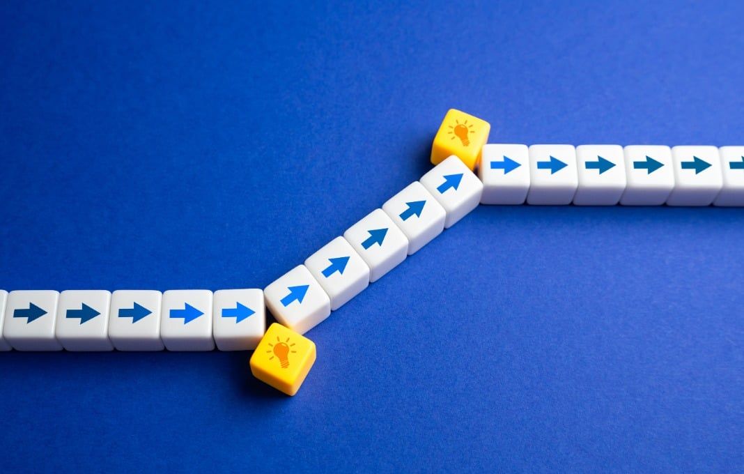 TAIMotivations's tweet image. Discover how CEOs can identify and shift invisible patterns that hinder progress. Learn strategies to mindfully disrupt yourself and your team for stronger, more agile leadership.

#MindfulLeadership #TransformationalChange #ChiefExecutive

buff.ly/rLhvXh4