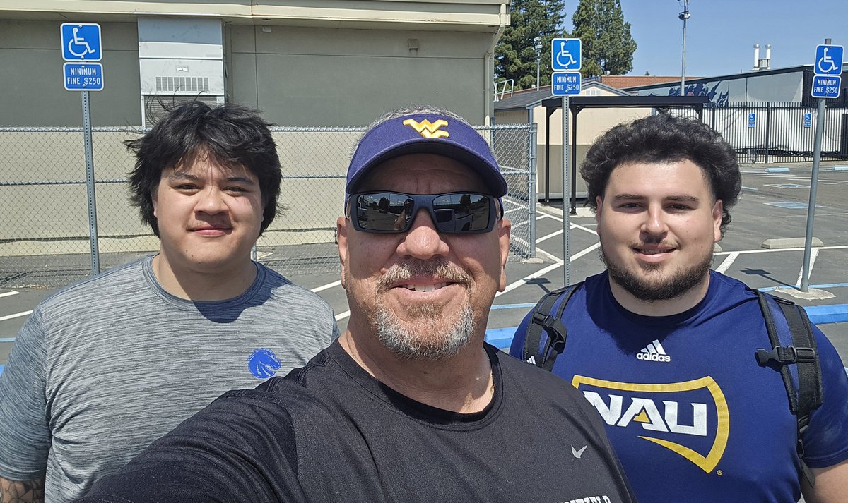 Coach Barnes (@coach__barnes) on Twitter photo It was great to catch up with former <a href="/ARCBeaverBall/">American River College Football</a> Hammerheads <a href="/ryancheesman1/">Ryan Cheesman</a> <a href="/NAU_Football/">NAU Football</a> and <a href="/TylerKeinath/">Tyler Keinath๐ต๐ญ</a> <a href="/BroncoSportsFB/">Boise State Football</a>. #Hammerheads4L It was great to catch up with former <a href="/ARCBeaverBall/">American River College Football</a> Hammerheads <a href="/ryancheesman1/">Ryan Cheesman</a> <a href="/NAU_Football/">NAU Football</a> and <a href="/TylerKeinath/">Tyler Keinath๐ต๐ญ</a> <a href="/BroncoSportsFB/">Boise State Football</a>. #Hammerheads4L