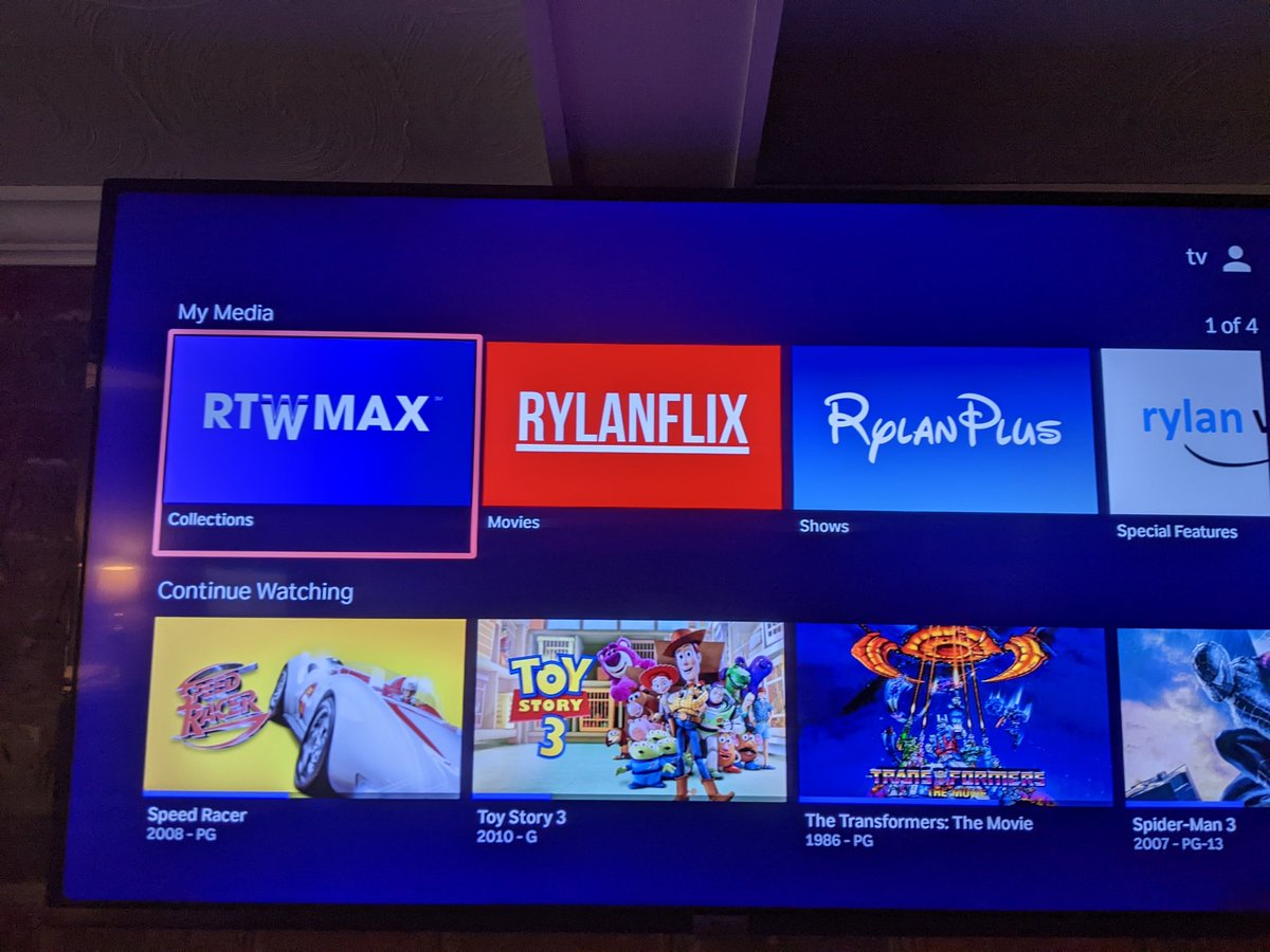 RylanTech's tweet photo. Something looks different with my TV... https://t.co/wLKoPsLJ4M