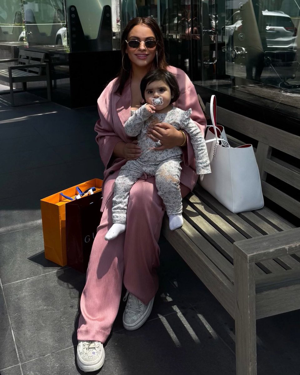 MayeliClub's tweet image. Feliz sábado 🩷