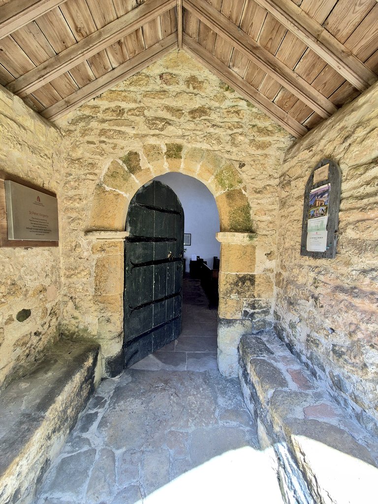 AlabasterMiss's tweet image. Sometimes you just feel that a space is going to be something special as soon as you peep through the door...
Kingerby.