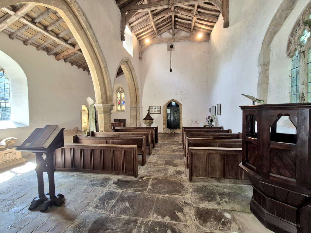 AlabasterMiss's tweet image. Sometimes you just feel that a space is going to be something special as soon as you peep through the door...
Kingerby.