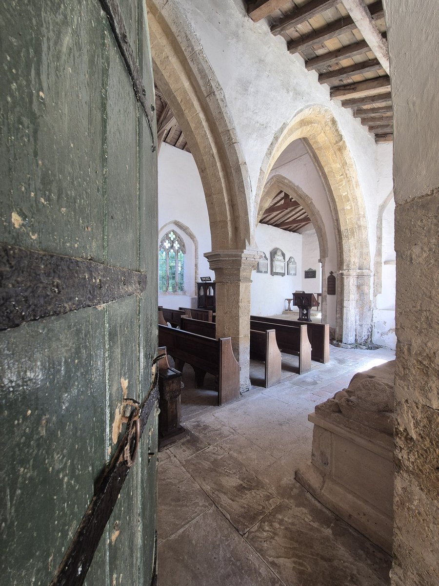 AlabasterMiss's tweet image. Sometimes you just feel that a space is going to be something special as soon as you peep through the door...
Kingerby.