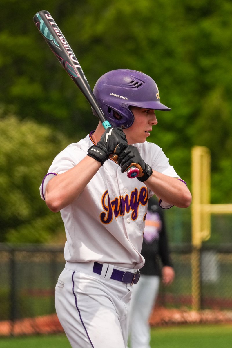 Lakewood defeats Buckeye 2-0 behind a CGSHO by <a href="/LoganEL17/">Logan Ellis</a> 

<a href="/RileyVerderber/">Riley Verderber</a> double broke open the scoring in the 6th after a <a href="/NickHart07/">Nick Hart</a> single

Ellis also had a sac fly to bring home <a href="/kennylaidley/">Kennylaidley</a> 

Lakewood reaches 20 wins for the first time since 2013

#RangerWay