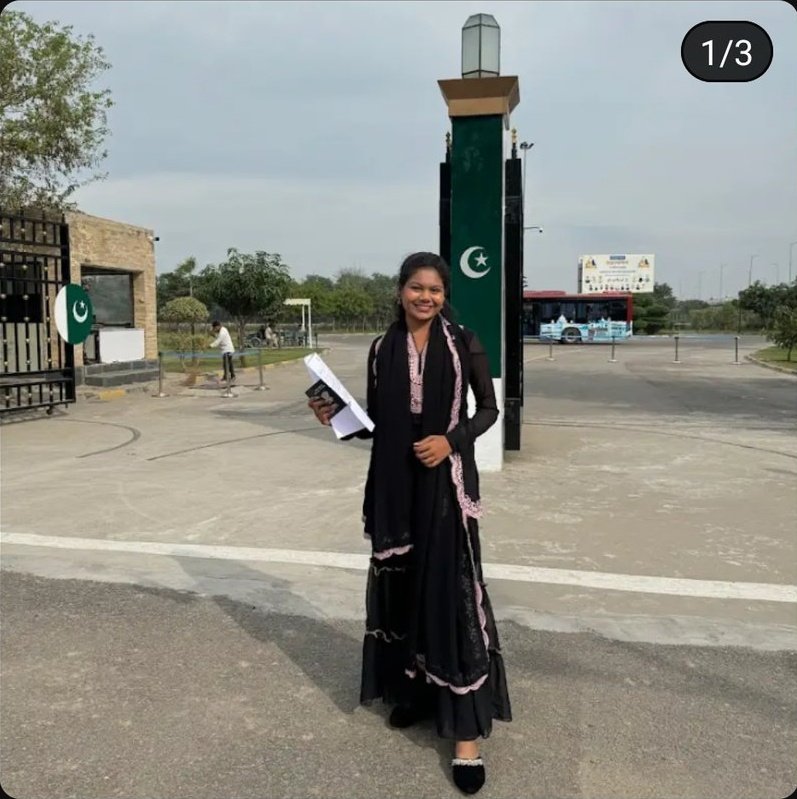 Warlock_Shubh's tweet image. Hello @NIA_India
She is Priyanka Senapati from Odisha, She went Pakistan many times and spread hate against Indians, she is also friend of #JyotiMalhotra, Her love for Pakistan can clearly shown in the pictures. I hope you know what to do!