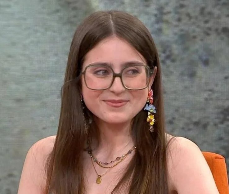 La Roro:
"El día de hoy a Pablo le apetecía que representase a Grecia en Eurovisión"
#EurovisionRTVE