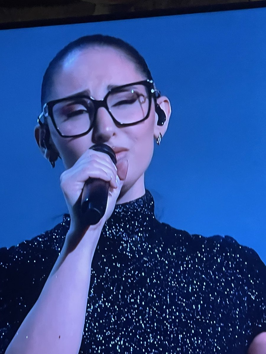 Roke021's tweet photo. Hoy a Pablo le apetecía que ganara Eurovisión. #EurovisionRTVE https://t.co/AwLtWTdcY7