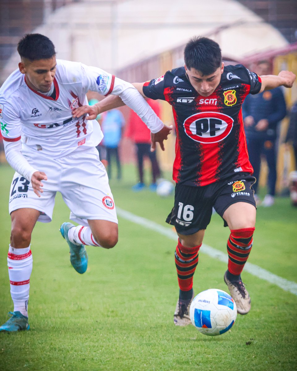 Rangersdetalca_'s tweet photo. ¡Vamos por los últimos 15 minutos! ¡Vamos Rojinegros!

U. San Felipe 0-0 #Rangers
#𝐒𝐨𝐦𝐨𝐬𝐋𝐚𝐑𝐞𝐠𝐢𝐨́𝐧 🔴⚫️ https://t.co/7LtKFJmSgK