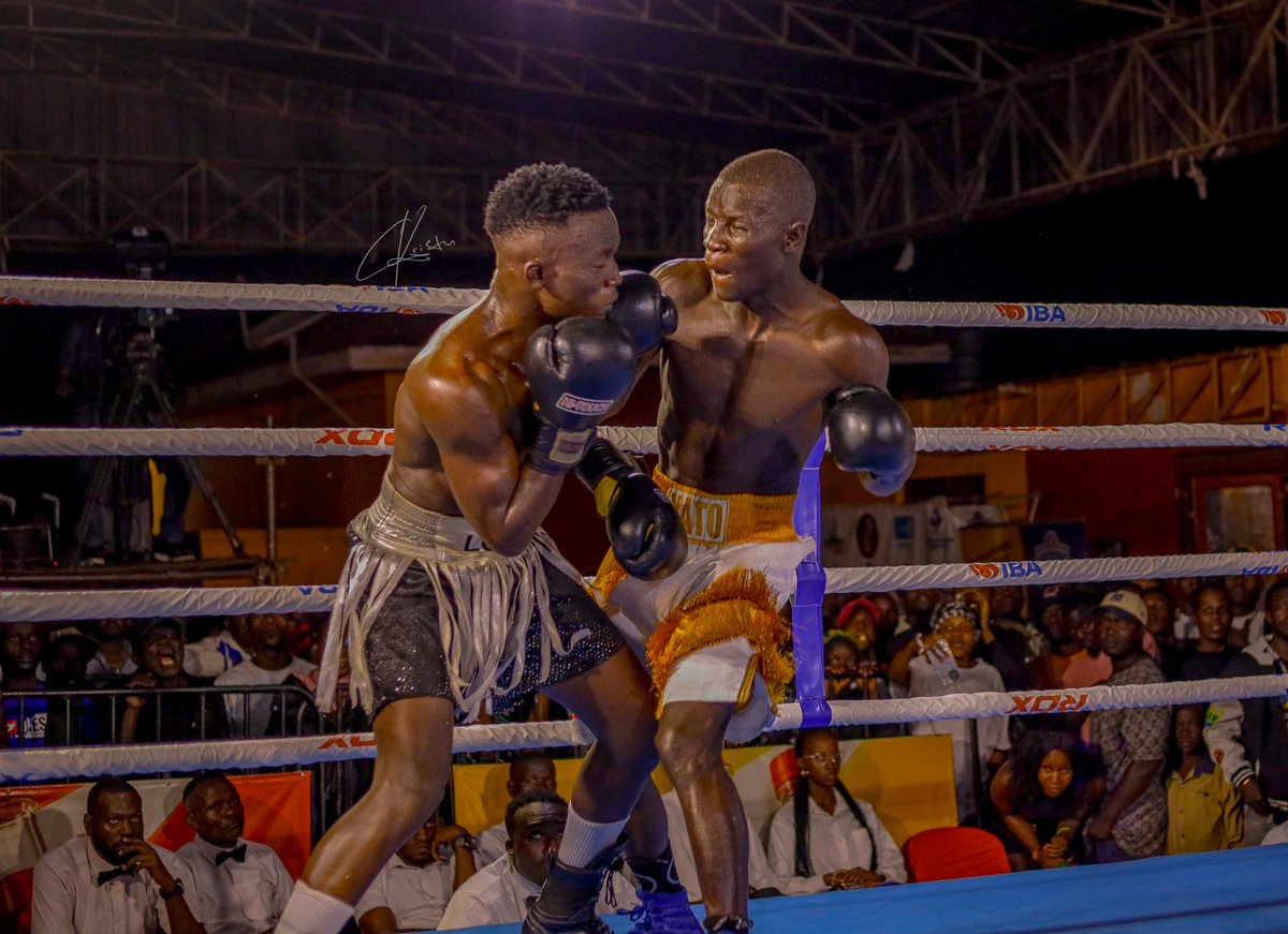 #UBCL Week 2 🔴Kemis Ibrahim (Mutajjazi BC) wins 4:3 split against 🔵Mugisha Patrick (Cobap BC) ▪️Elite 60Kgs
