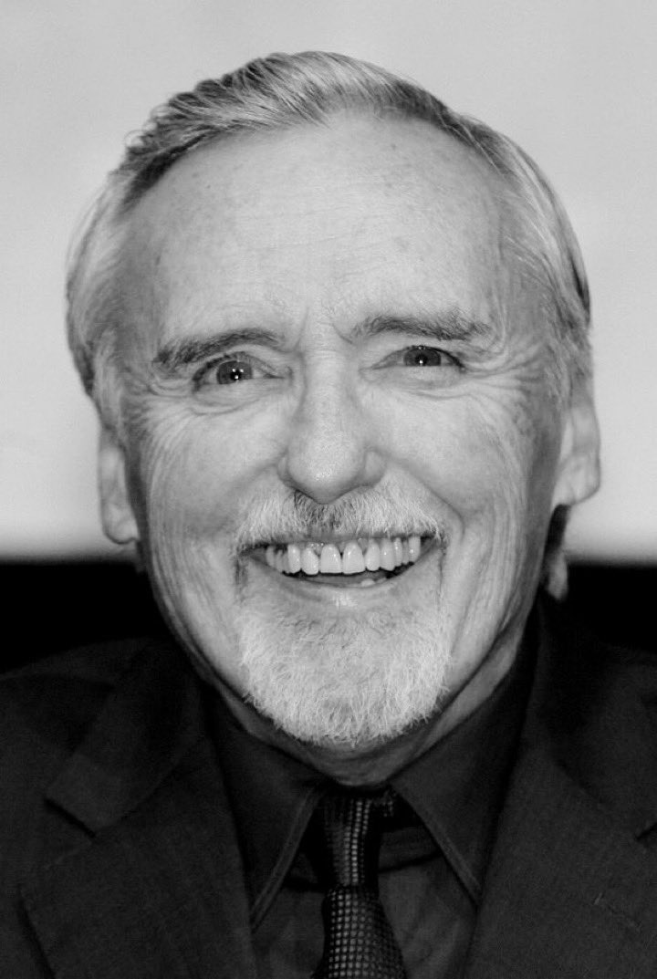 NYcheesy's tweet image. Remembering #DennisHopper 🎬 who would’ve been 89 today.

Top 5

1. Blue Velvet 
2. Apocalypse Now 
3. Easy Rider
4. True Romance 
5. Red Rock West