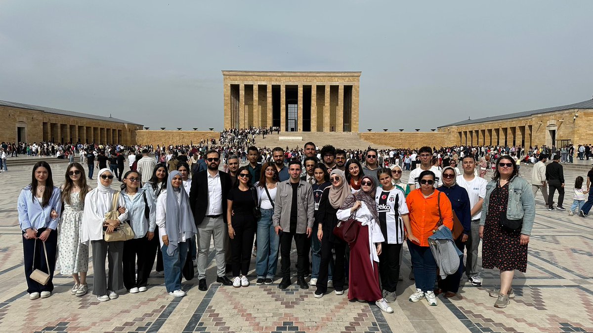 Türkmeneli Gençlik Buluşması, derneğimiz ve Türkmeneli Fikir Kulübüyle birlikte Ankara’da gerçekleştirdiği anlamlı bir etkinlik olarak, iki büyük şehirde okuyan Türkmen gençlerini buluşturdu.

#gençlik
#kerkük
#ankara
#İstanbul