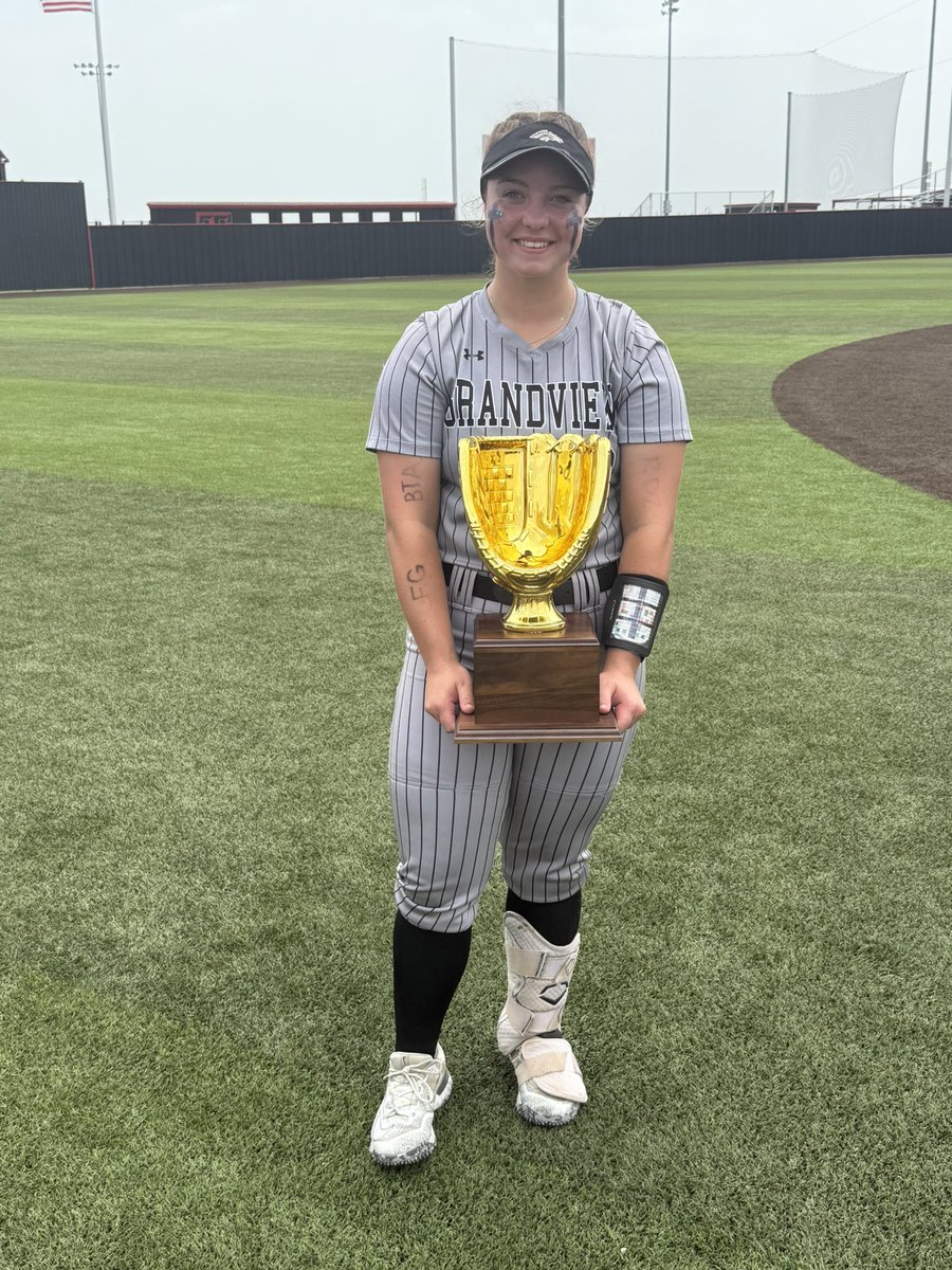 GrafaKylie's tweet photo. Round 1✅ Round 2✅ Round 3✅ Round 4✅ STATE SEMIS HERE WE COME!!!! 3 peat in State Appearances!!!! 🤍🖤🥎🦓🖤🤍@Gosset41 @GMsportsmedia1 @Grandview_athl @ZebraSportsHome @jakelindy2021  @DeltaStateSB @MaxPreps @JaleyJames @MadiDoty20 @brooklyn34519 @sj_mann2026 @aubreenalley @KJH_2027 @GordyKatharyn @KennaCollins28