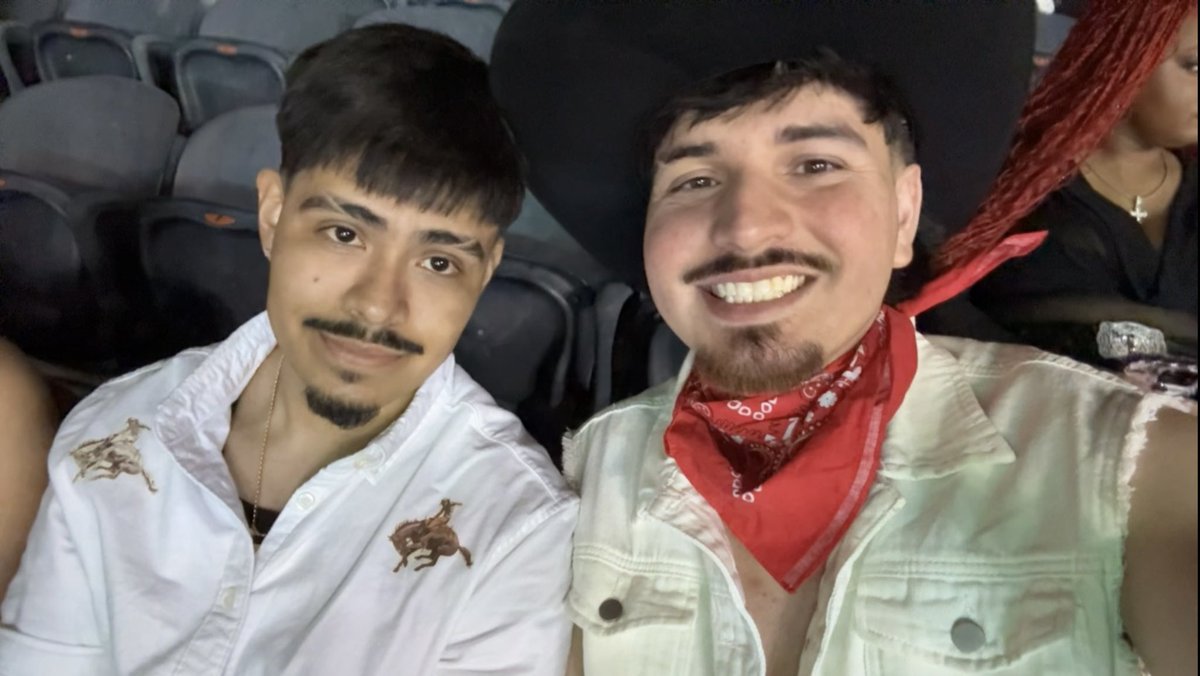ivan_708's tweet photo. Call us the II Most Wanted, because he’s my shotgun rider till the day I die 🤠❤️
-
-
1. Yes these pants are custom by @TheNenaDee go support her <3
2. Yes it was really hard to find videos where in the background I wasn’t singing thinking I sounded like Beyoncé😭 https://t.co/QNHgMmxKYo