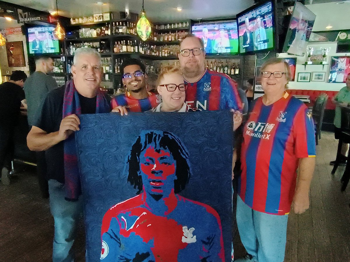 gashawgpeter's tweet photo. @cpfc @holmesdaleUSA @PLinUSA @EbereEze10 
Finally!! Dream of a lifetime!!!! https://t.co/ushSpGCWMV