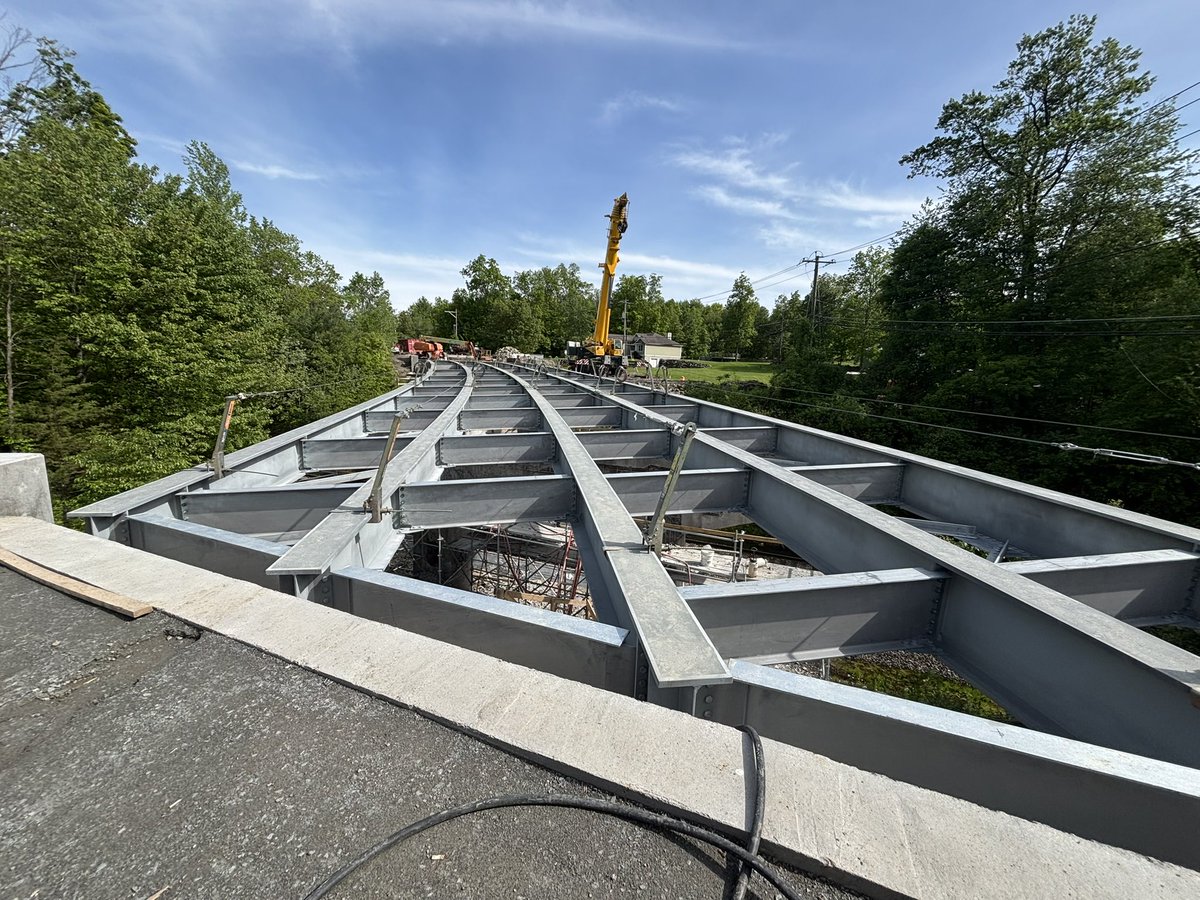 Big progress at the Grahamline Bridge project in Mount Hope! 200-ft steel girders were installed this week with precise coordination between steel crews, crane ops &amp; Metro-North. Next up: prepping for the concrete bridge deck! #Infrastructure #orangecountyny