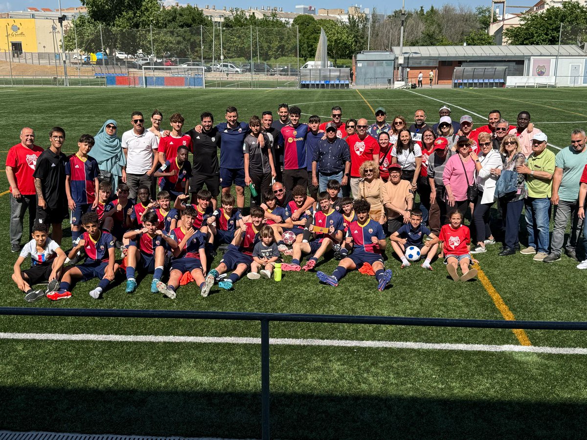 CEMercantil's tweet photo. 🔴🔵 INFANTIL S14 "B"
🔵🔴
🏆Preferent
@CEMercantil 3 - @CERDANYOLAFC 2.
⚽ Ayoub
⚽ Burga
⚽ Bakary

#CEMInfS14B https://t.co/2bZabJ42PJ