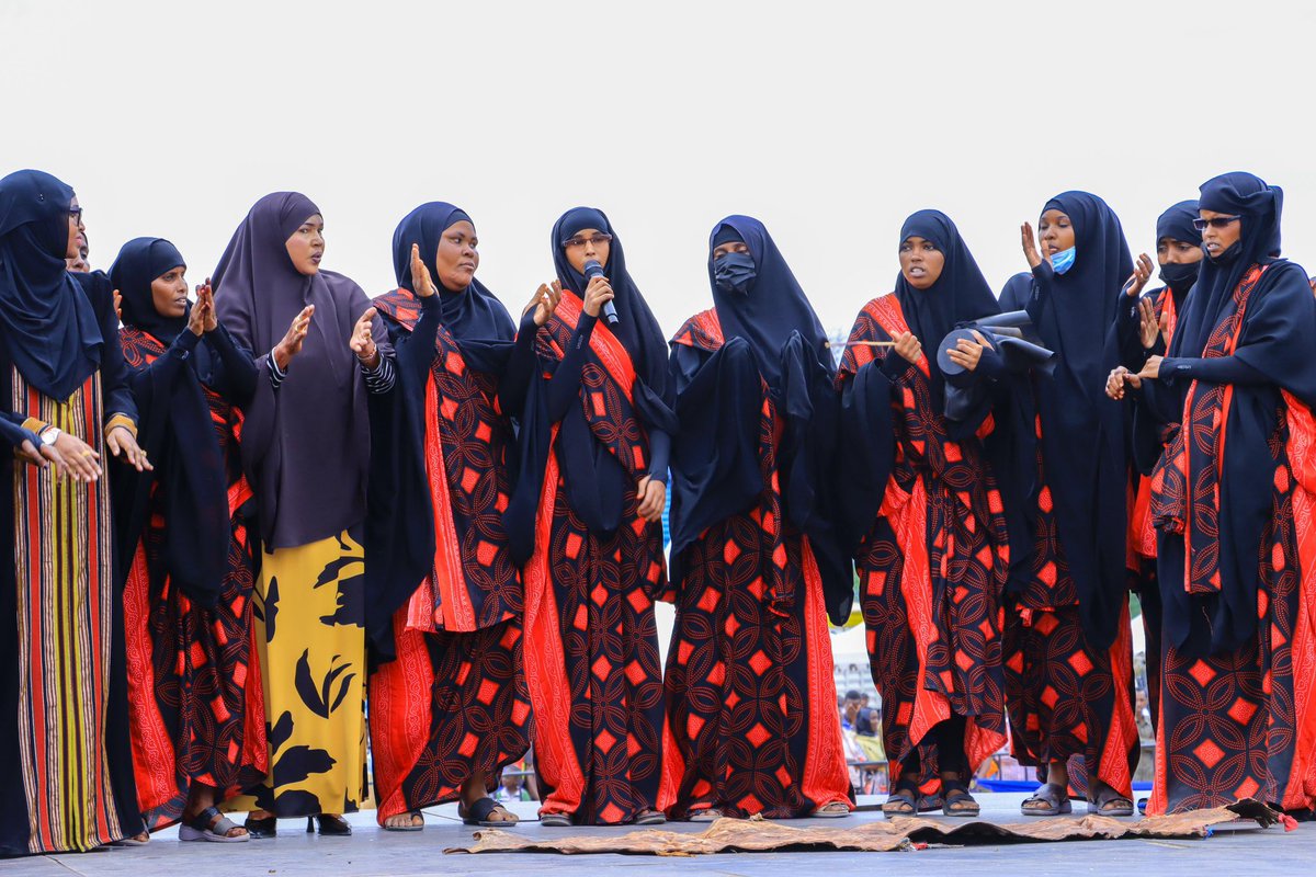 Maanta waxaan ka qeyb-galay Garissa Cultural Festival. Munaasabadda dabaaldegga dhaqanka iyo Is-dhexgalka bulshooyinka oo si heer sare ah loogu qabtay magaalada Gaarisa, xarunta is-maamulka gobolka Waqooyi Bari ee dalka Kenya.
