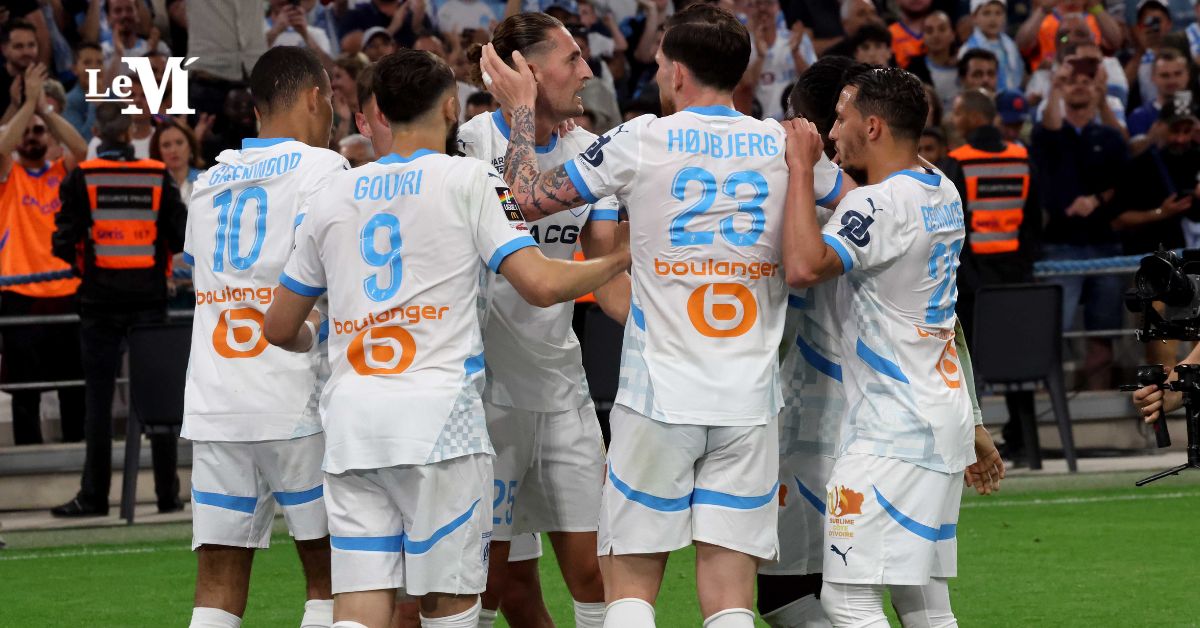 Le Méridional (@lemeridionaloff) on Twitter photo 4️⃣-1️⃣ Match terminé.
🔵⚪️L'OM est vice-champion de France
#OMSRFC #TeamOM #orangevelodrome #vicechampiondeFrance
<a href="/OM_Officiel/">Olympique de Marseille</a>
📸 photo : Alain Robert_Le Méridional 4️⃣-1️⃣ Match terminé.
🔵⚪️L'OM est vice-champion de France
#OMSRFC #TeamOM #orangevelodrome #vicechampiondeFrance
<a href="/OM_Officiel/">Olympique de Marseille</a>
📸 photo : Alain Robert_Le Méridional