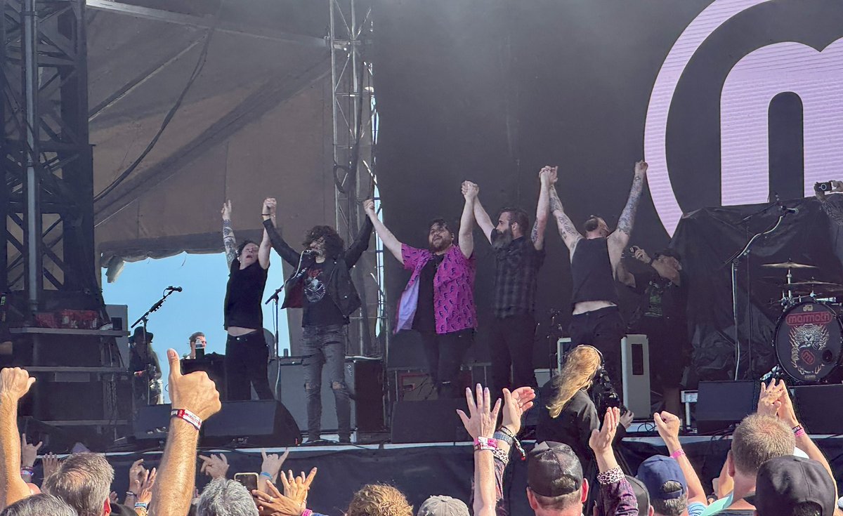 Still more than half of <a href="/boardwalkrock/">Boardwalk Rock Fest</a> left and I 💯know I just saw the best set of the festival!! <a href="/MammothWVH/">Mammoth</a>
