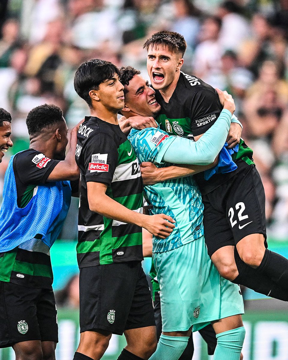 Sporting celebrate being champions of Portugal for the second straight season 💚