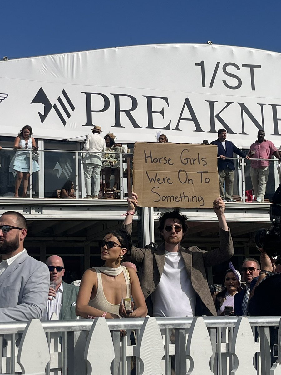 Welcome to horse racing, <a href="/dudewithsign/">seth</a> 🐎