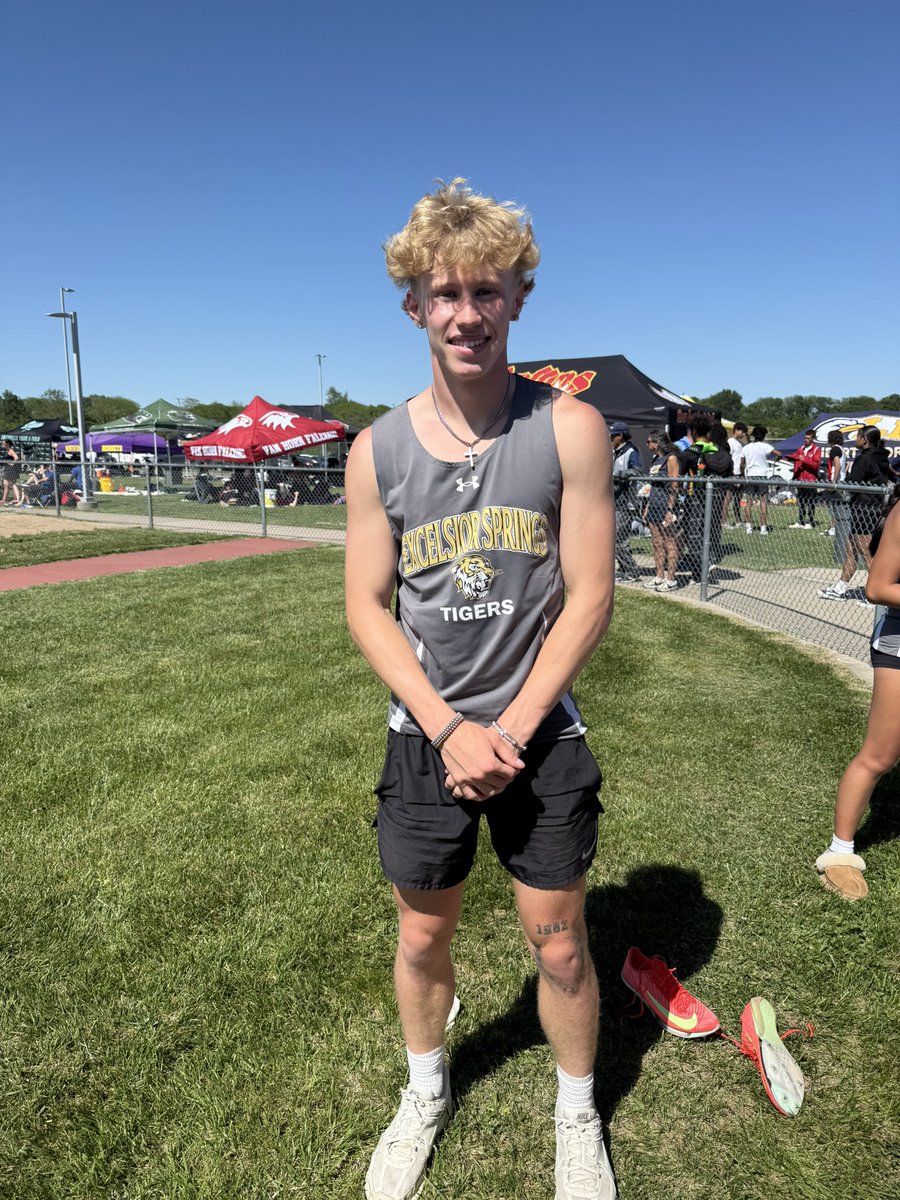 ESHS Track & Field (@eshs_track) on Twitter photo Kolin Kincaid gets third in the long jump qualifying for sectionals with a PR jump of 6.75m. <a href="/ESHS_Activities/">ESHS Activities</a> <a href="/ESHS_Track/">ESHS Track & Field</a> <a href="/HS_ESSD40/">ES High School</a> Kolin Kincaid gets third in the long jump qualifying for sectionals with a PR jump of 6.75m. <a href="/ESHS_Activities/">ESHS Activities</a> <a href="/ESHS_Track/">ESHS Track & Field</a> <a href="/HS_ESSD40/">ES High School</a>
