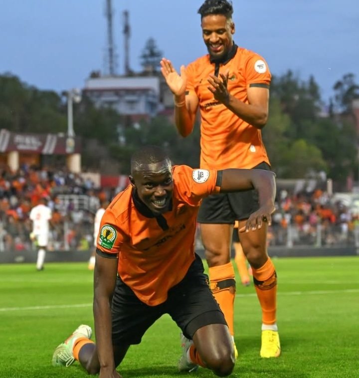 MSAKO WA MAANA...

RS Berkane kuanzia mwanzo mpaka mwisho, sio nyuma mbele wala katikati...

Mipira ya mwanzo✔️
Ya pili✔️
Pressing✔️
Ufanisi✔️