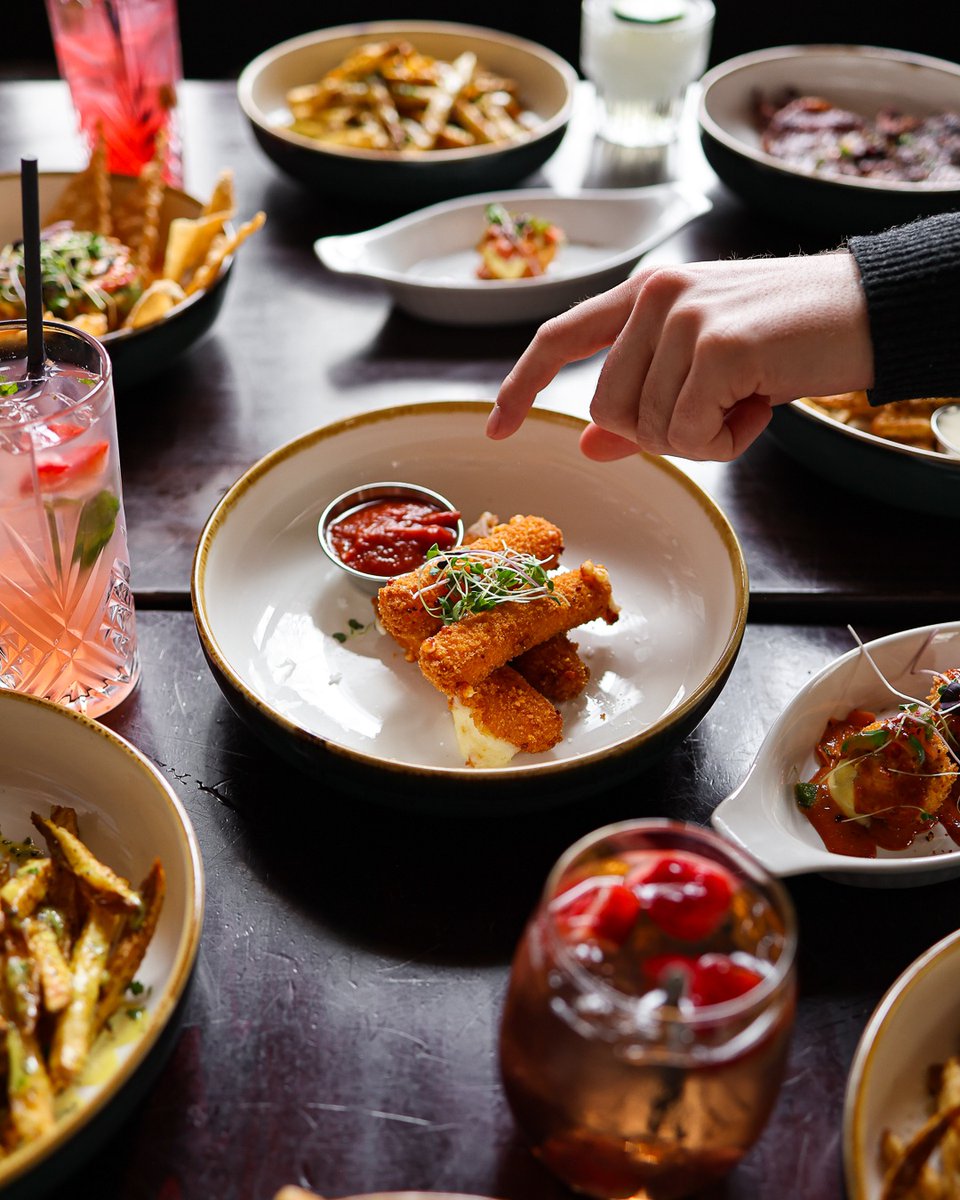 Victoria's Tavern tweet media