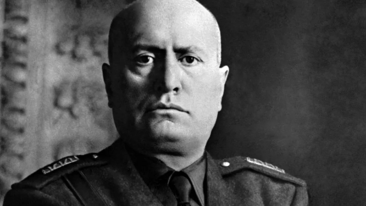 Lukeeszy's tweet photo. @MareeSolaris @Eclipse_Moon_Dk @TooBadMate @SpikyCarnt Meloni is a globalist masqueraded as right-wing. Kick her out before Italy is gone. https://t.co/tU7cHWgj76